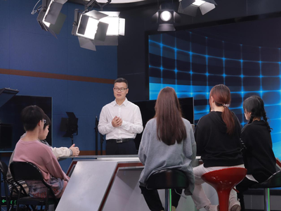 網(wǎng)絡(luò)新聞與傳播中的影視教育 融合與變革